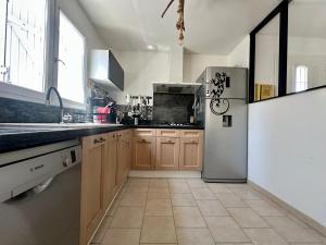 Villas Villa FURGY - Climatisation et parking : photos des chambres