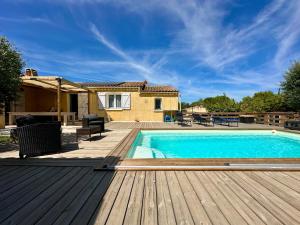 Villas Villa FURGY - Climatisation et parking : photos des chambres
