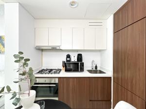 Trophy - Springs Suite with Cozy Balcony Garden