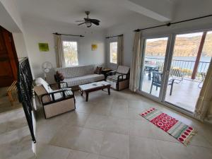 Bodrum Bosphorus Beachfront Villa for 9 people