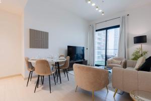 TRPS - Binghatti Heights, Jumeirah Village Circle - 2BR Trendy Apartment with complete Range of Amenities