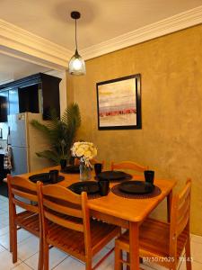 Luxhomme Baguio Guest Homestay with Balcony