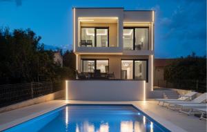 Amazing Home In Kozino 