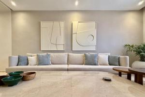 Modern 2-Bedroom Apartment in Agdal with Pool & Terrace