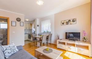 Lovely Apartment In Medulin With Wifi