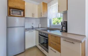 Lovely Apartment In Medulin With Wifi