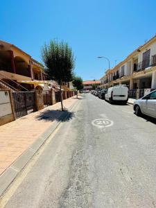 Cozy apartment with terrace & AC, 4 min to sea