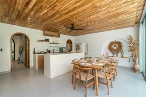 Dharma Bingin - Stunning 3BR Villa with Rooftop & Sauna in Bingin!