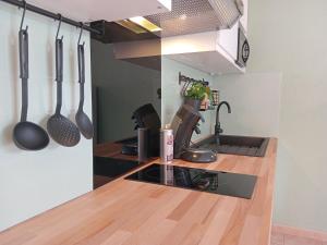 Appartements T3 Famille - piscine, aire de jeux - Barbaste : photos des chambres