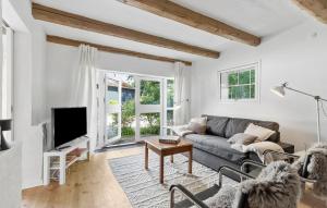 Amazing Home In Aabenraa With Wifi