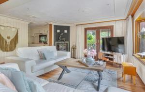 3 Bedroom Awesome Home In Erm