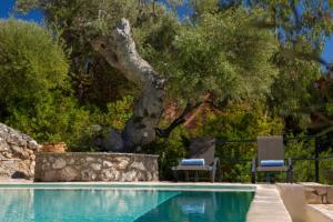 VILLAS CARISMA - Natural Style Villas for 14 people