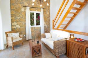 VILLAS CARISMA - Natural Style Villas for 14 people