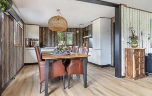 Nice Home In Erm With Wifi