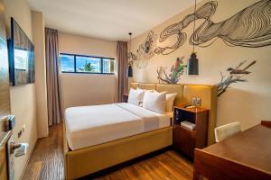 The Henry Hotel Roost Bacolod