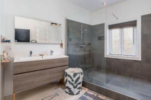 Villas Le Cerf - House with view and swimming pool : photos des chambres
