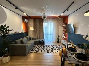 Mondrian Luxury Apartment