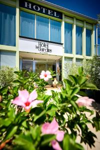 Hotels Hotel Les Jardins : photos des chambres
