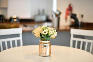 Meridian Wharf, Excellent Marina