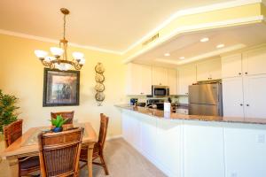 NEW Summer Special - Beautiful Kapalua Ocean and Golf Course View