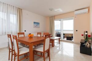 Apartments Relax Brela