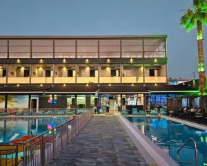 Sea View Serenity Βeachfront & Pool 106