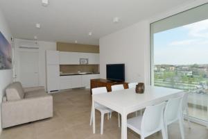 Attico 6 posti letto Zona Piazza Aurora 280m dal mare