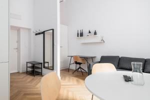 RentPlanet - Apartamenty Rewolucji 1905