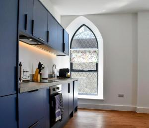 Modern Chapel Stay at Trinity