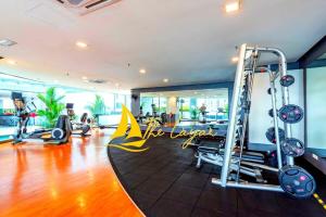 Central 1BR Merdeka 118 View