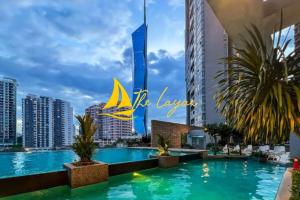 Central 1BR Merdeka 118 View