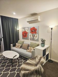 The Metropolitan Apartments