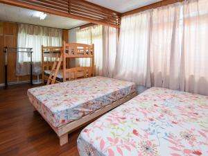 120 square meters private! 2 f 120 square meters private! 2 floors! It