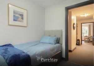 Spacious & Practical 2-Bedroom Sheffield Flat by PureStay