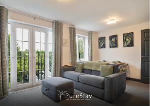 Spacious & Practical 2-Bedroom Sheffield Flat by PureStay