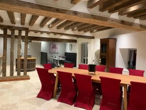 Villas Le Verger Des Pierres Blanches,11 chambres,11 wc, 8 sdbs,pool chauffee 11 m 35p : photos des chambres