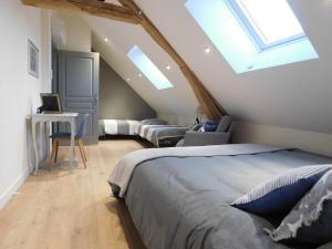 Villas Le Verger Des Pierres Blanches,11 chambres,11 wc, 8 sdbs,pool chauffee 11 m 35p : photos des chambres