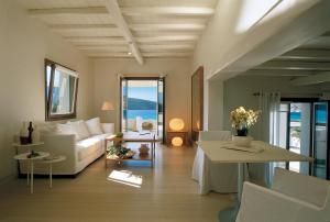 Elies Resorts Sifnos Greece