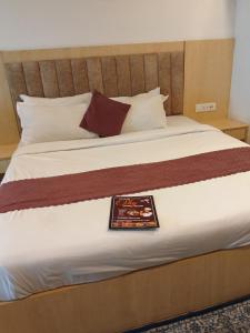 The Grand anukampa hotel