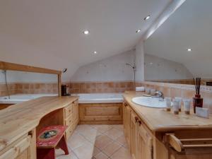 Appartements Appartement spacieux, 4 chambres, 8 personnes, WiFi, Tignes le Lac - FR-1-641-15 : photos des chambres