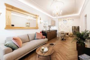 NEW Exquisite Cozy Baroque apartment Portuguese Soul 2p