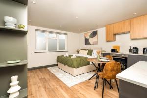 Bright & Cosy Studio, Great Transport to London