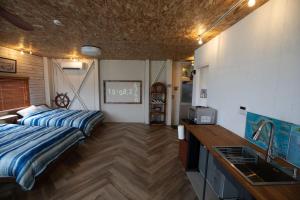 HB2B 小田原 港徒歩3分 ハワイアン 4名可能 箱根板橋駅徒歩8分 早川駅徒歩7分8 minutes by car from Odawara Station 3 mins walk to port Hawaiian