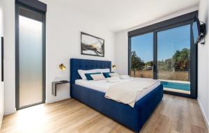 Stunning Home In Zaton