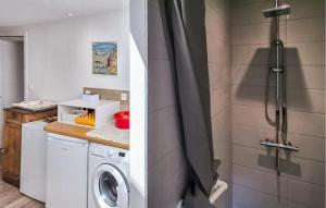 Maisons de vacances Cozy Home In Paimpol With Wifi : photos des chambres