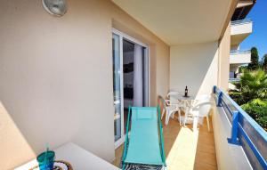 1 Bedroom Beautiful Apartment In Canet-En-Roussillon