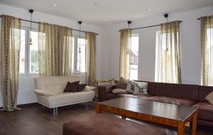 Lovely Home In Höganäs With Wifi