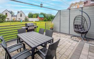 2 Bedroom Awesome Apartment In Jastrzebia Gora