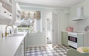 Awesome Home In Humble With Wifi