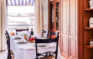 Nice Apartment In Donnalucata With Wifi